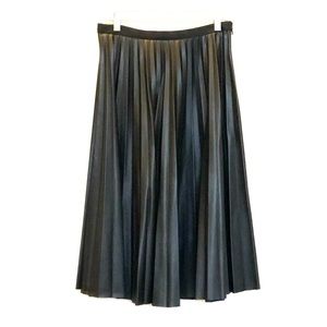 Pleather pleated skirt